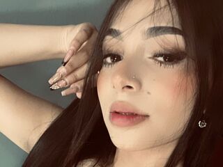 camslut topless IsabellaVerona