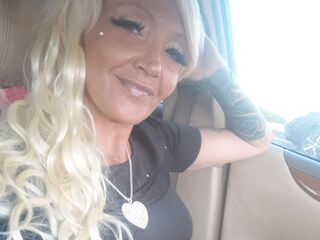 camwhore shaved pussy JessikaCarter