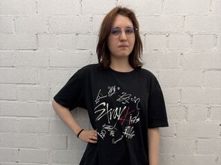 fingering cam girl JoslynForrester