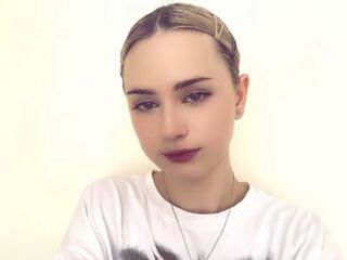 hot camslut JudithHaverstock