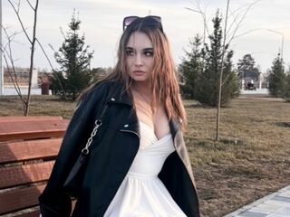 naked cam chatroom KimberyKnedler