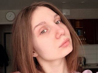 naughty cam girl masturbating LaraVenn