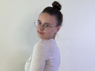 naked girl with live cam masturbating LarraineKaber