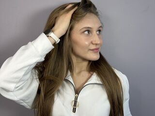 naughty webcam LatrinaBrounson