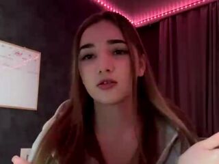sex webcam chatroom LaurynKendell
