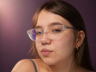 sexy live cam girl LaviniaSele