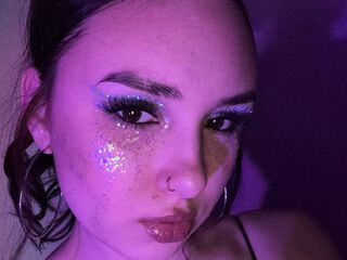 naked girl with webcam masturbating LeandraJellison
