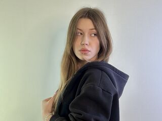 kinky cam photo LeonilaKesling