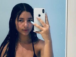 masturbating cam girl LiaJohnnson