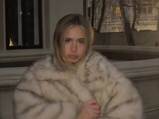 hardcore live show LilliaFowler