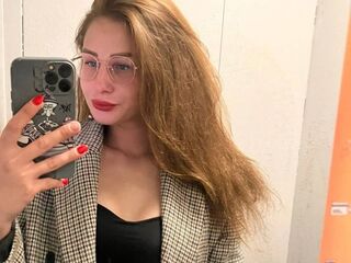 adult video chat LillieMann
