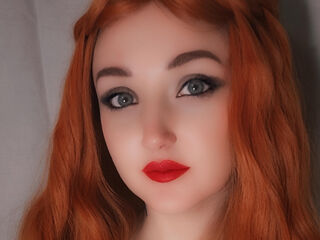 naked camgirl masturbating with vibrator LillyJoy