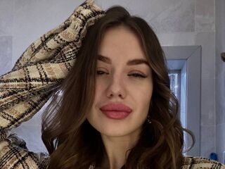 sexy live cam girl LindaSimey