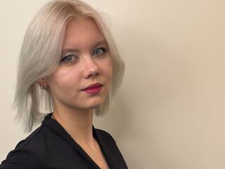 fingering girl cam LindsayMcirvin