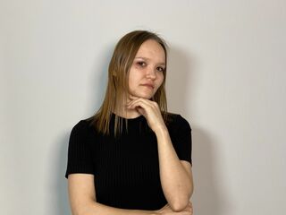 beautiful webcamgirl LinetteAlkins