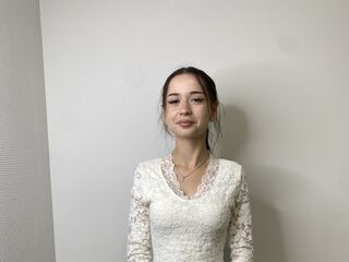 spy web cam LouiseUsie