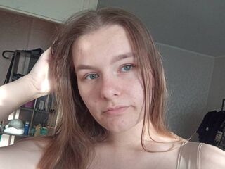 cam girl playing with dildo LucilleDeinert