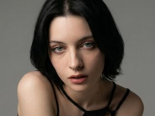 hot cam slut LuisaFinell