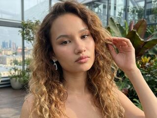 cam girl webcamsex MaliaUcci