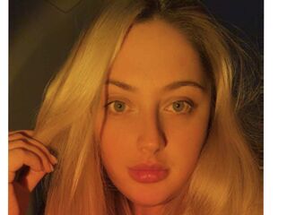 free live chatroom MarieBuck