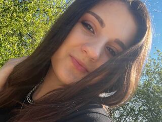 naked girl with webcam masturbating with sextoy MaryannaShumway