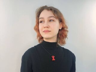 camwhore masturbating with sextoy MeghanInclan