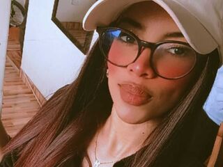 hot cam show MeliRivers