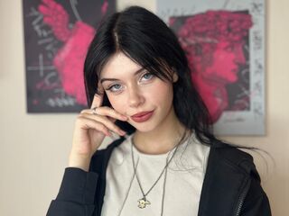 cam girl fingering MildredFollin