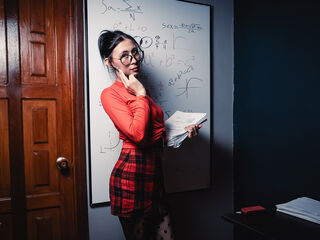 nude webcam MillyFernandez