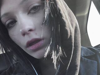 naughty cam girl fingering pussy MollyLeroy