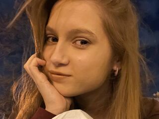 fingering camslut NancieSustar