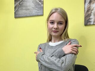 camgirl webcam NormaBrougham