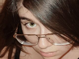 shaved pussy web cam OpheliaRobinault