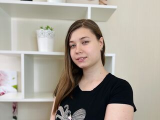 cam girl masturbating with vibrator PhyllisCusson