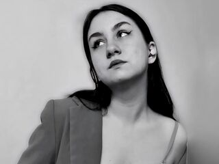 naked camgirl fingering pussy PollyBloomm