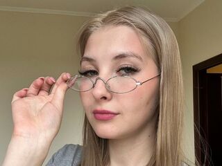 camgirl spreading pussy RexellaHankin