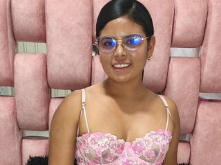 naked cam SalomeHarman