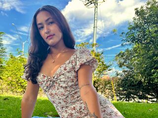 livesex cam show SaraZuleta