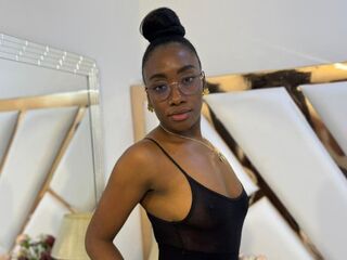 fingering SelenaRoas