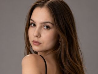 camgirl playing with vibrator SharicePilla
