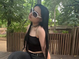 cam girl masturbating with dildo ShemikaGnerre