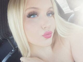 webcam striptease show SixtaCola