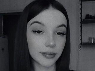 cam whore SoilaHoyles