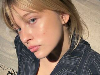 nude cam picture SoledadMadon