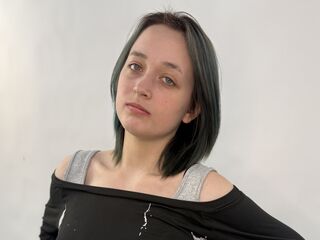camwhore masturbating with sextoy SoleneWinter