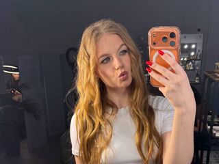 livesex TainaSaffo