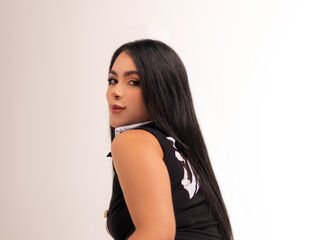 nude cam picture ThaliiaDuran