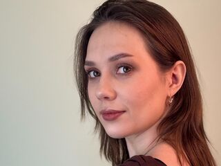 girl shaving pussy ToniDeyette