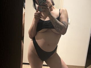 girl chatroom TropicalMidnight