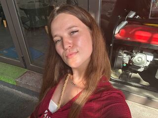 girl showing tits WilmaAllison